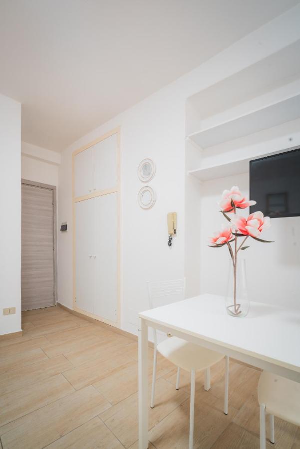 Suite "Castello" Del Garda - Apt Per Coppie Garda Desenzano del Garda Exterior foto